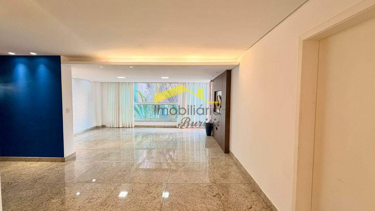 Apartamento com área privativa para aluguel no Buritis: 