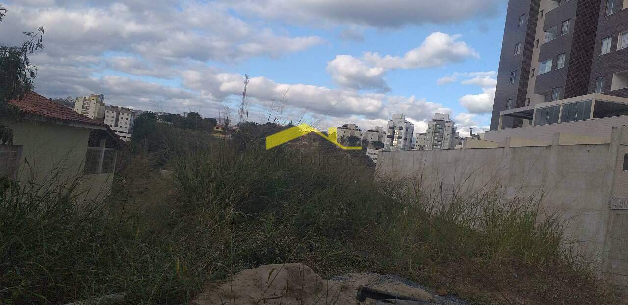 Lote à venda no Palmeiras: 