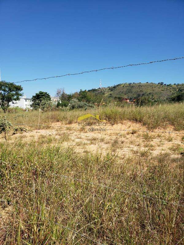 Terreno / Área à venda no Serra Verde: 