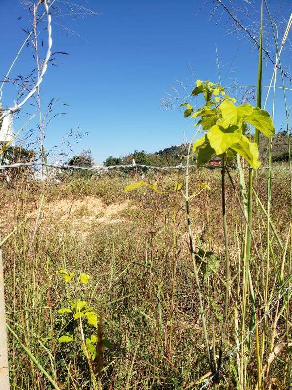 Terreno / Área à venda no Serra Verde: 