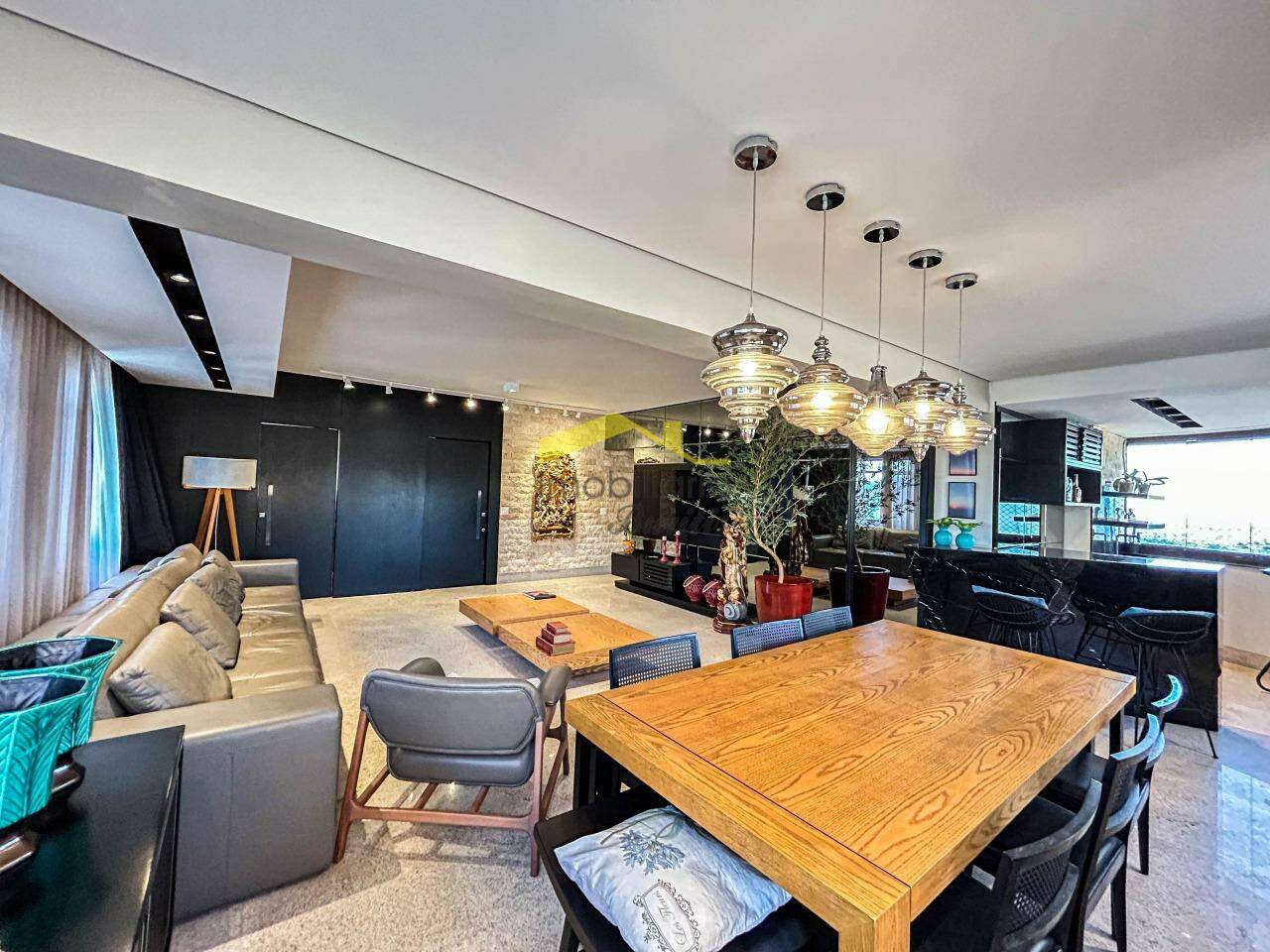 Cobertura à venda no Buritis: 