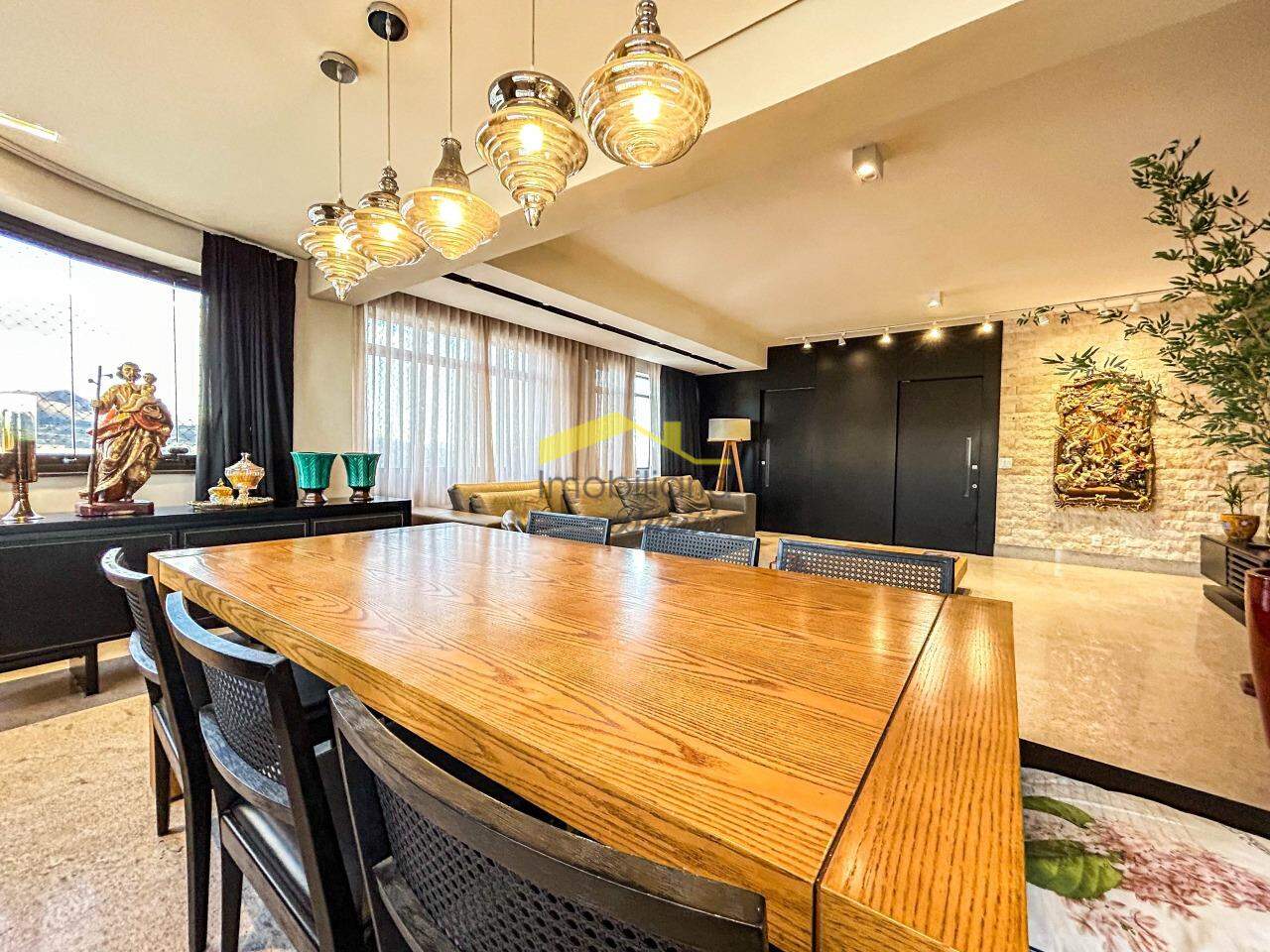 Cobertura à venda no Buritis: 