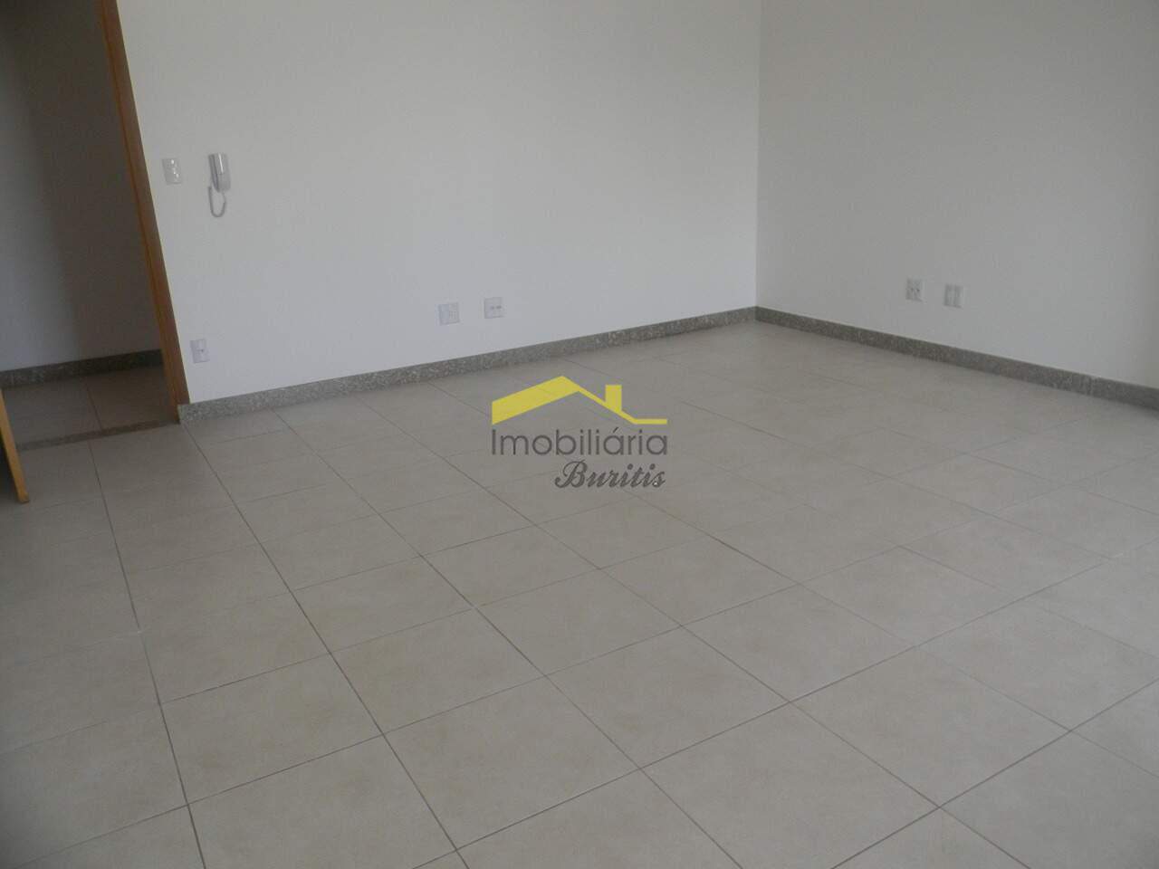 Sala à venda no Buritis: 