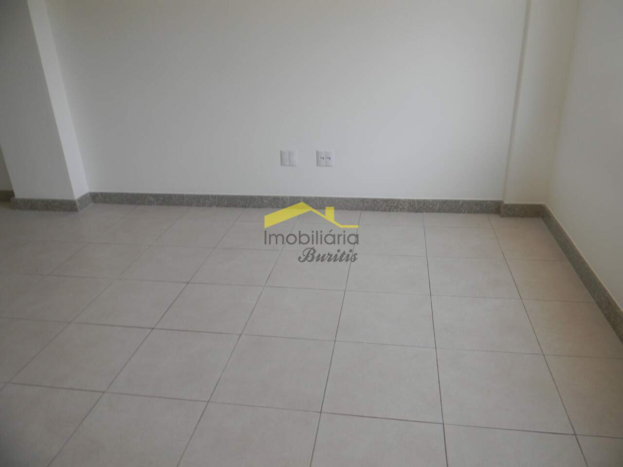 Sala à venda no Buritis: 