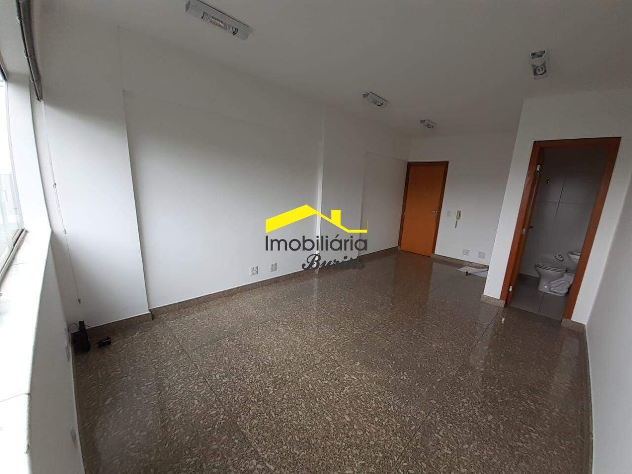 Sala à venda no Buritis: 