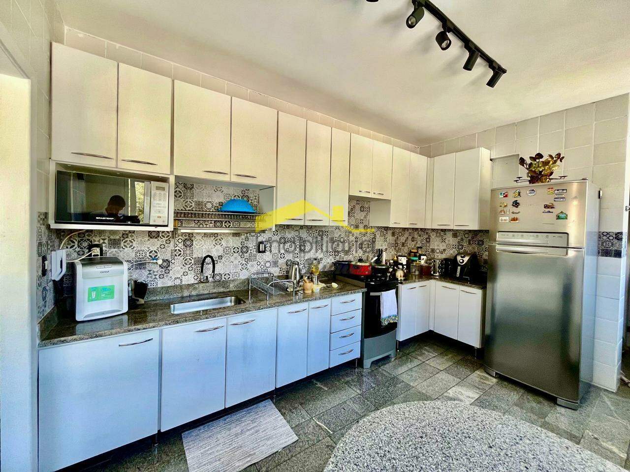 Cobertura à venda no Buritis: 