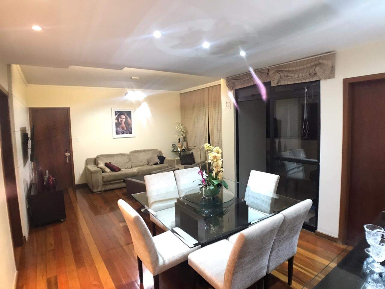 Apartamento à venda no Buritis: 