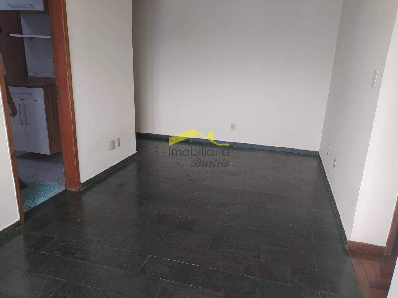 Apartamento à venda no Buritis: 