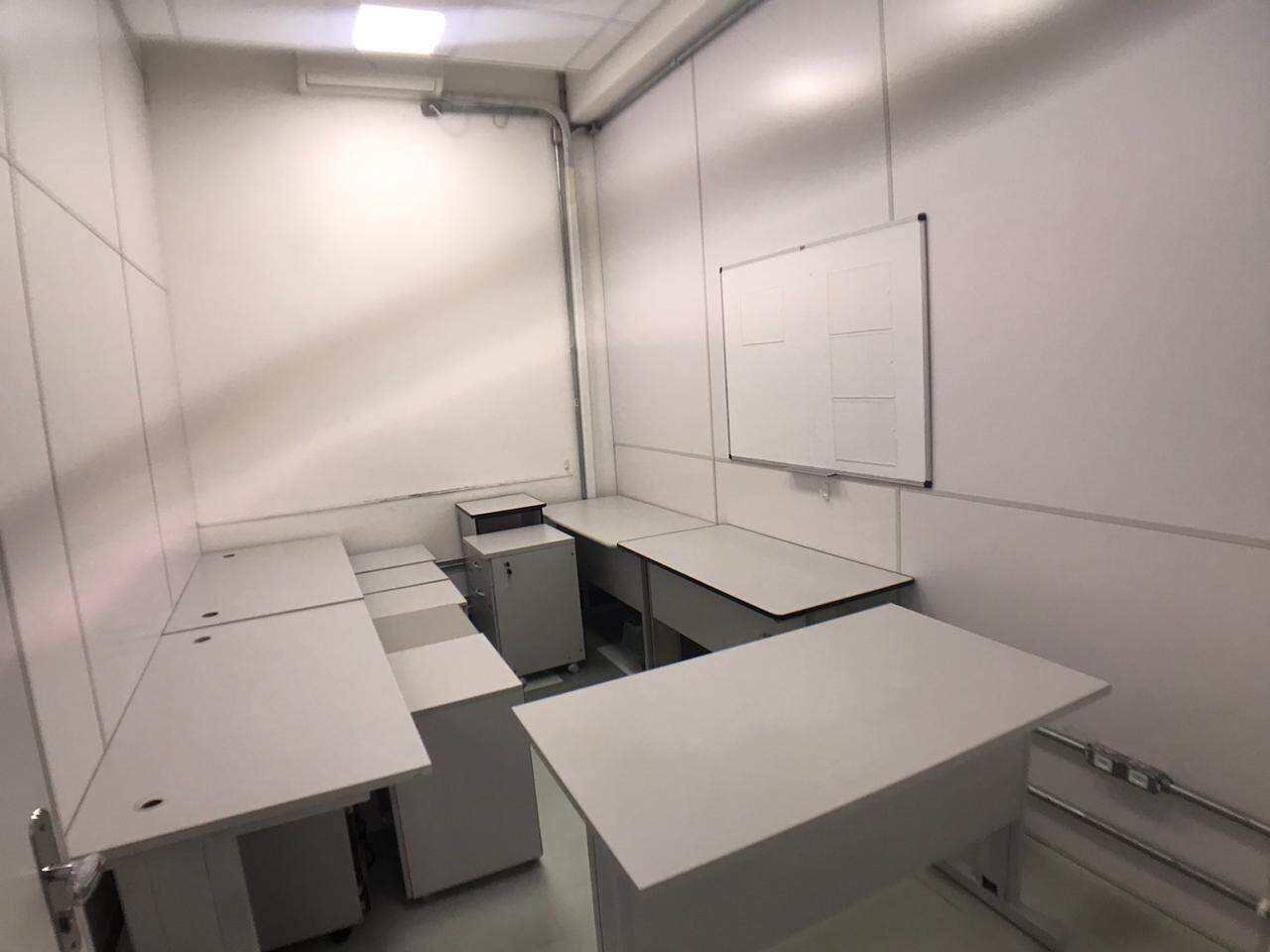 Prédio Comercial para aluguel no Estoril: 