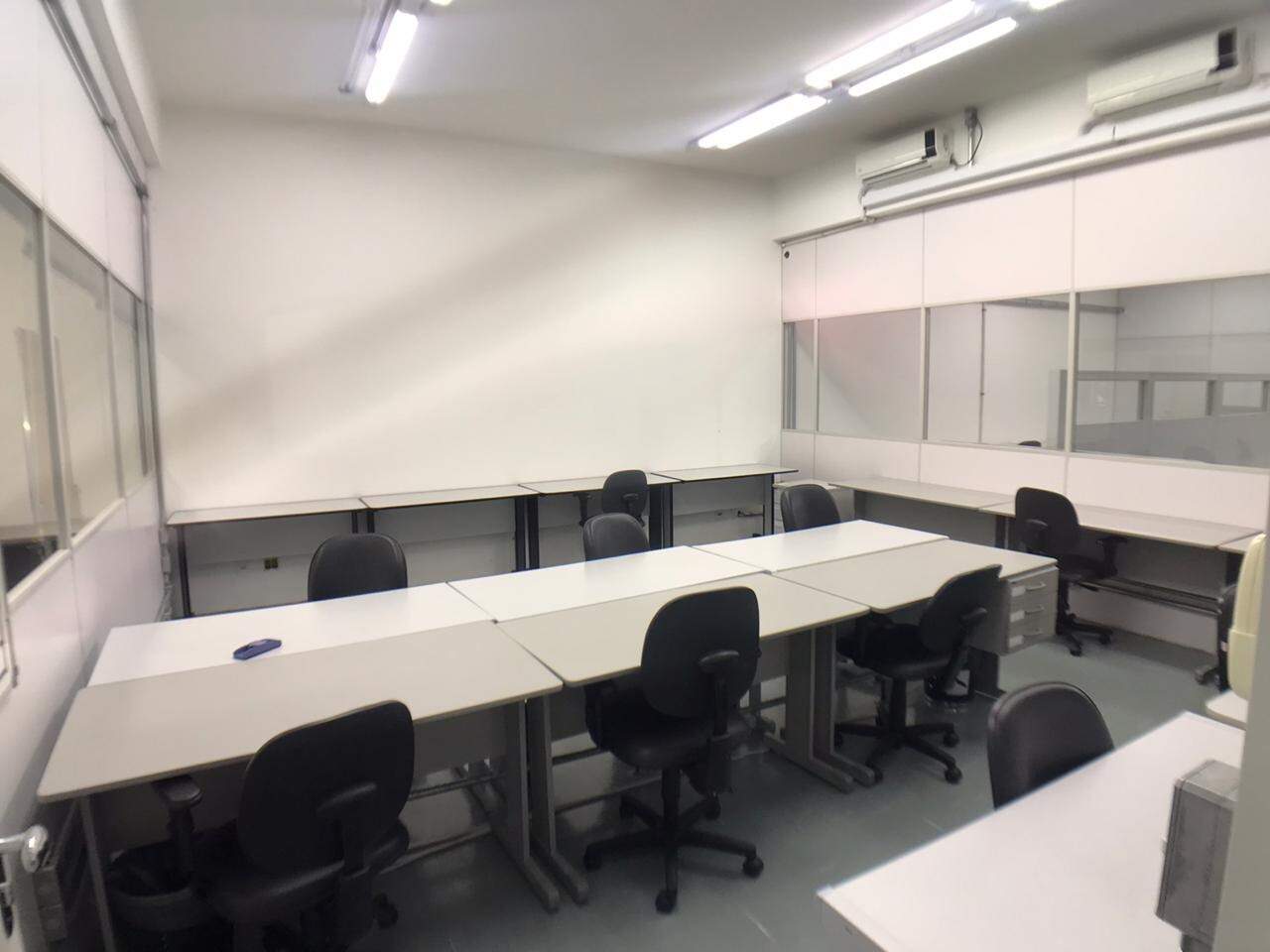 Prédio Comercial para aluguel no Estoril: 