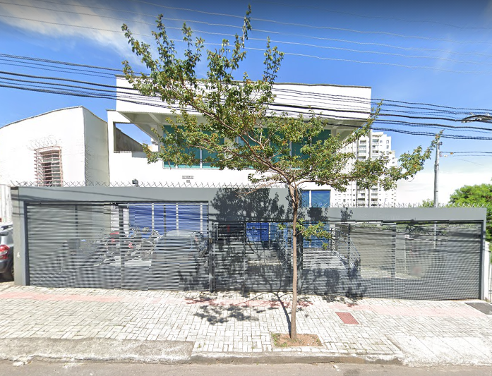 Prédio Comercial à venda no Estoril: 