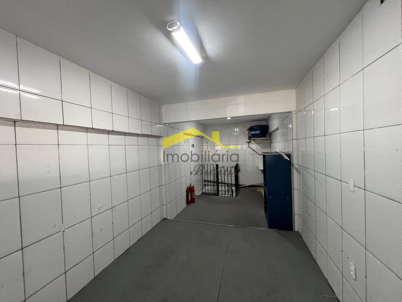 Loja para aluguel no Estoril: 