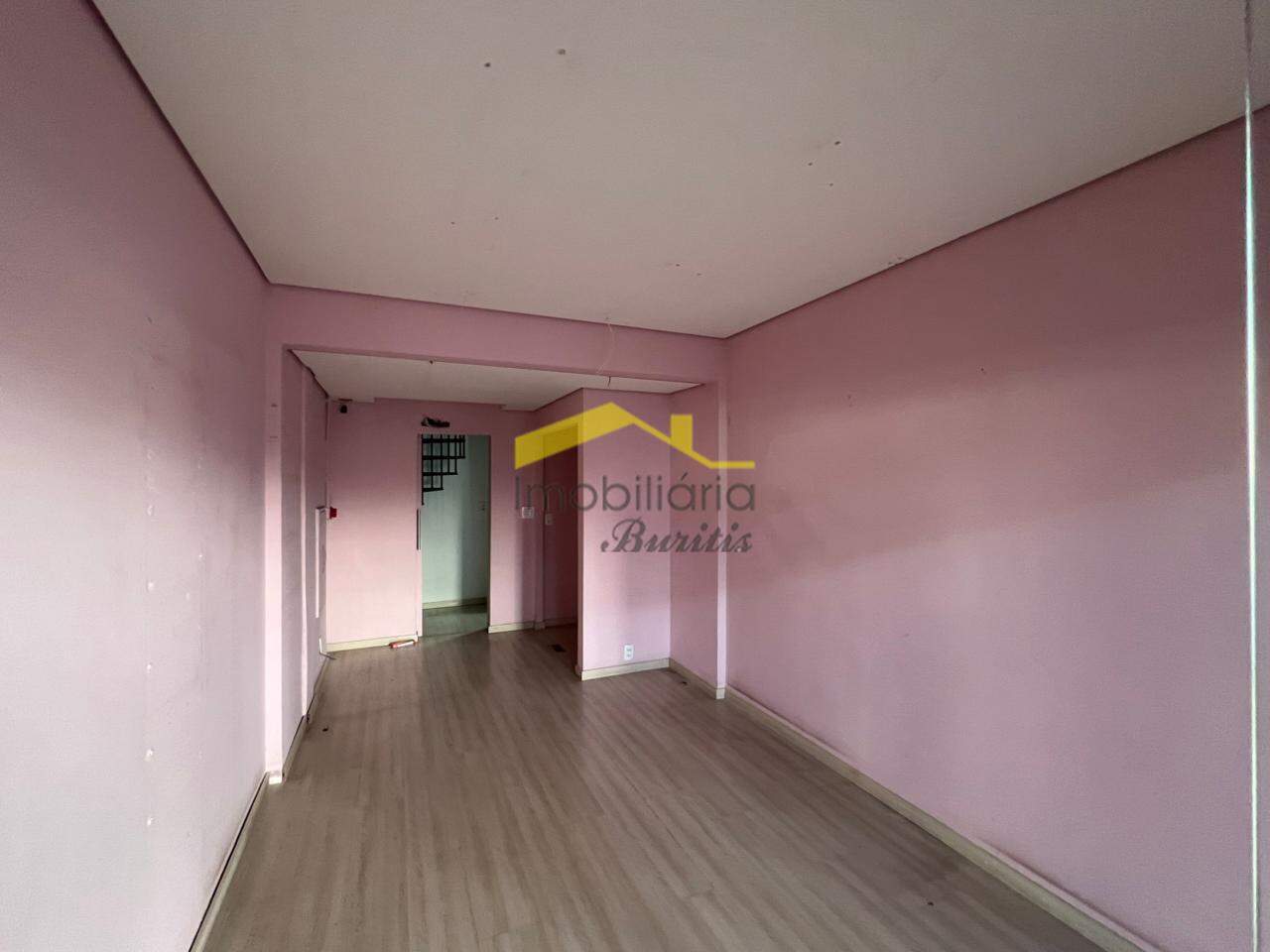 Loja para aluguel no Estoril: 