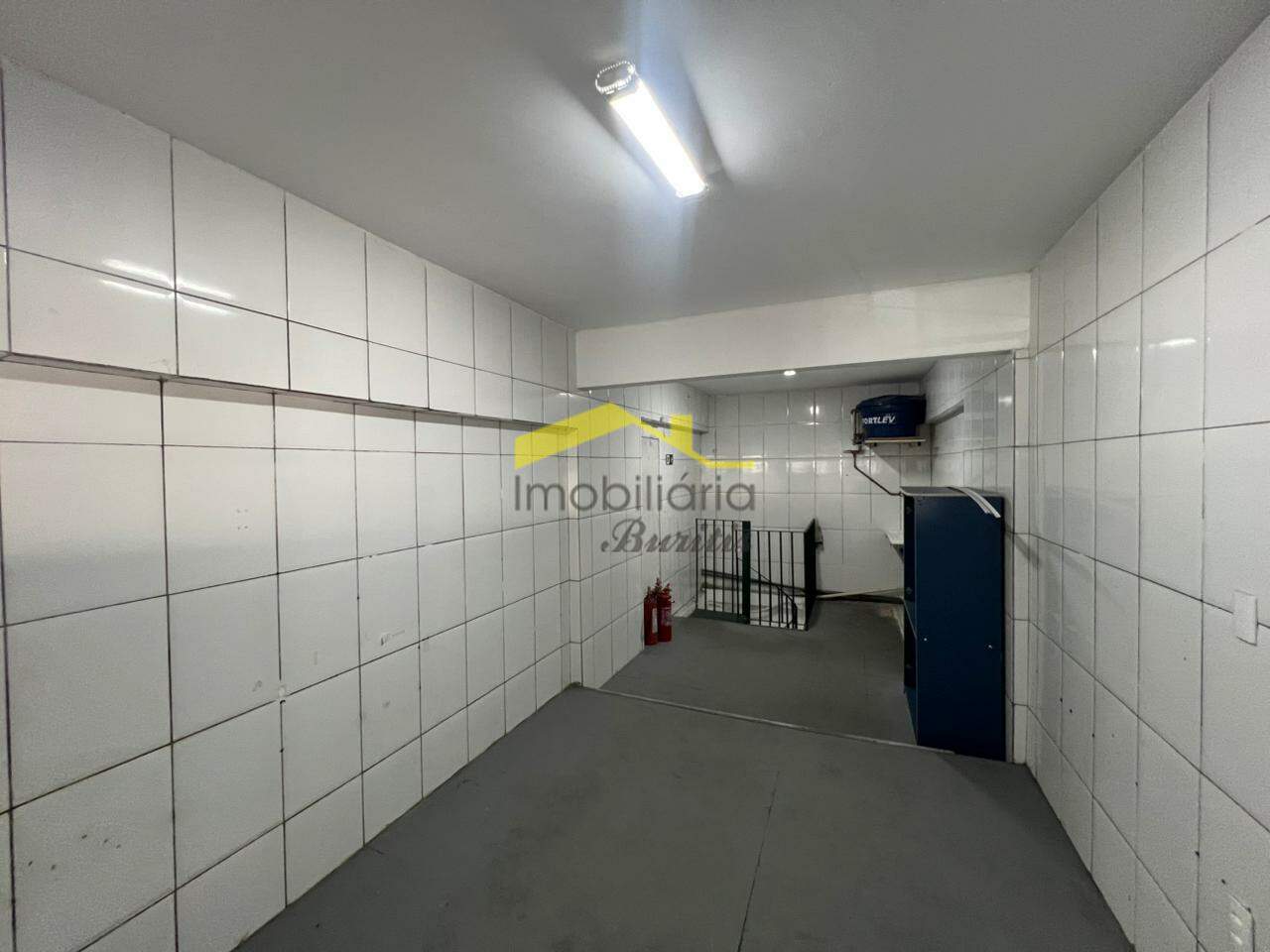 Loja para aluguel no Estoril: 