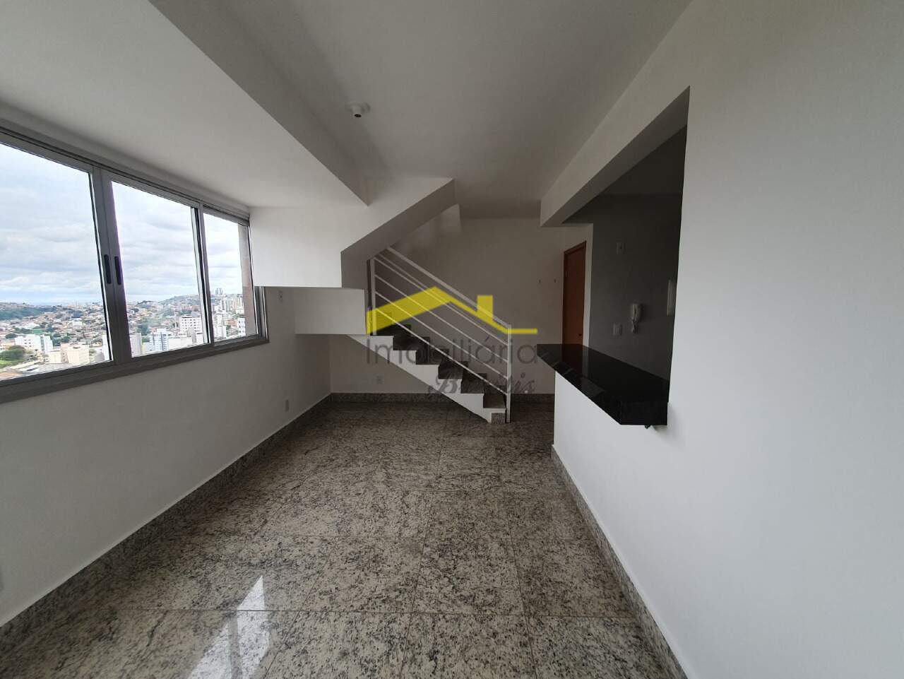 Cobertura à venda no Buritis: 