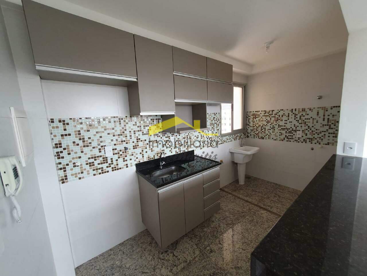 Cobertura à venda no Buritis: 