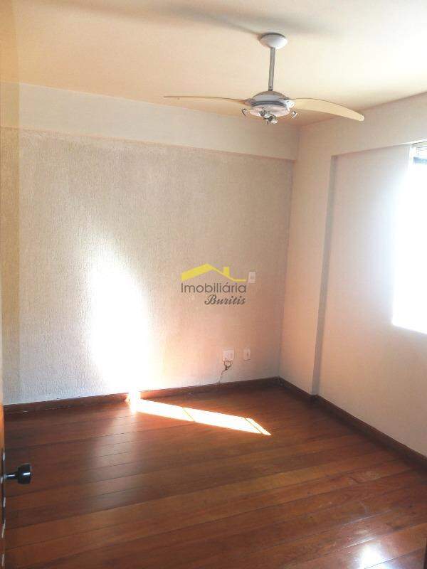 Apartamento à venda no Estoril: 