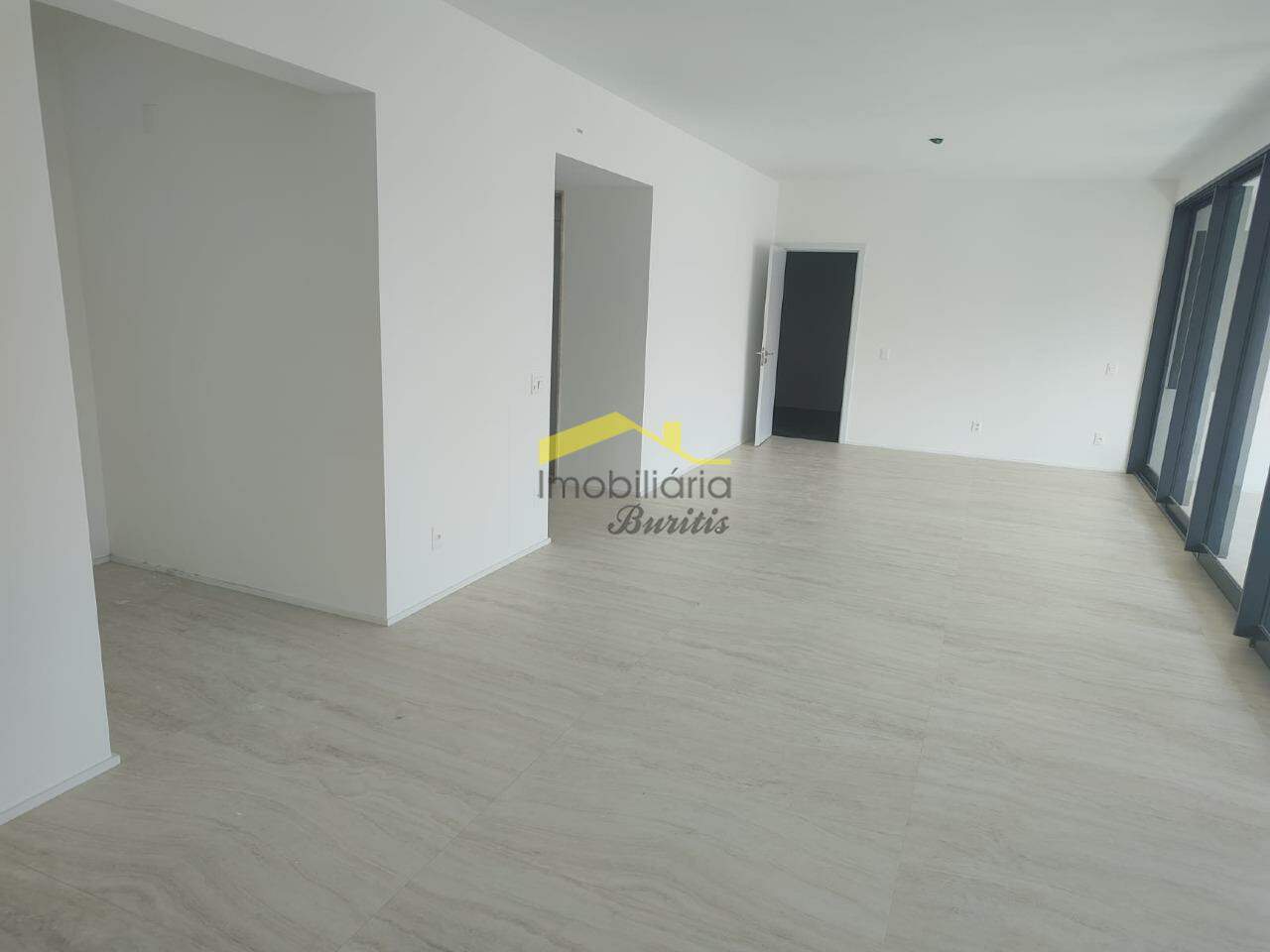 Apartamento à venda no Vila da Serra: 