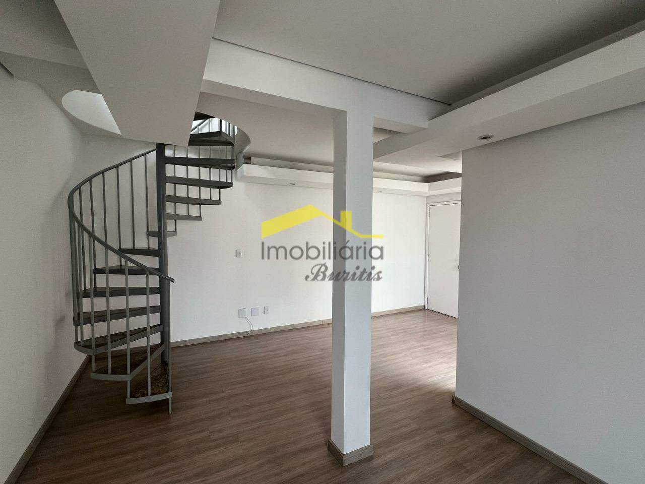 Cobertura para aluguel no Buritis: 