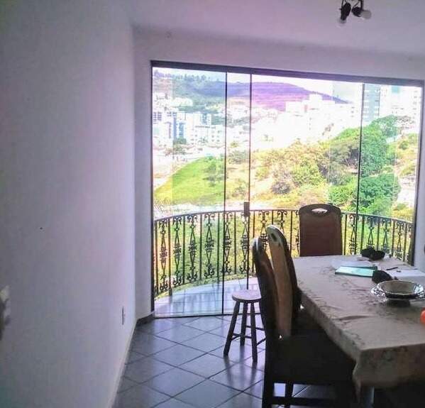 Casa à venda no Palmeiras: 