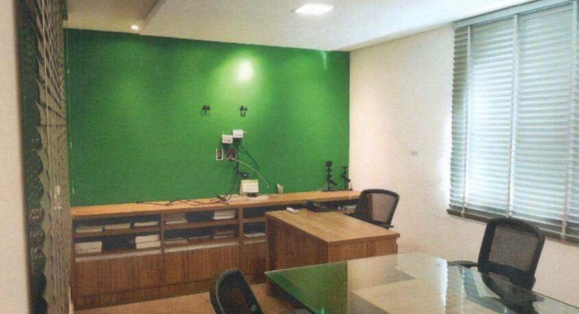 Galpão à venda no JARDIM CANADA: 