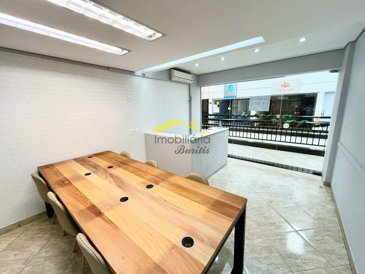 Loja à venda no Estoril: 