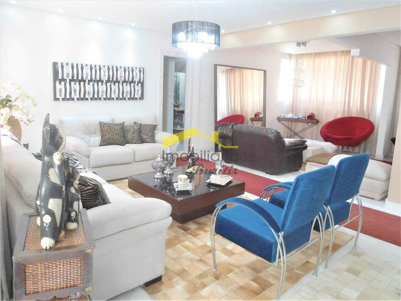 Cobertura à venda no Buritis: Salas