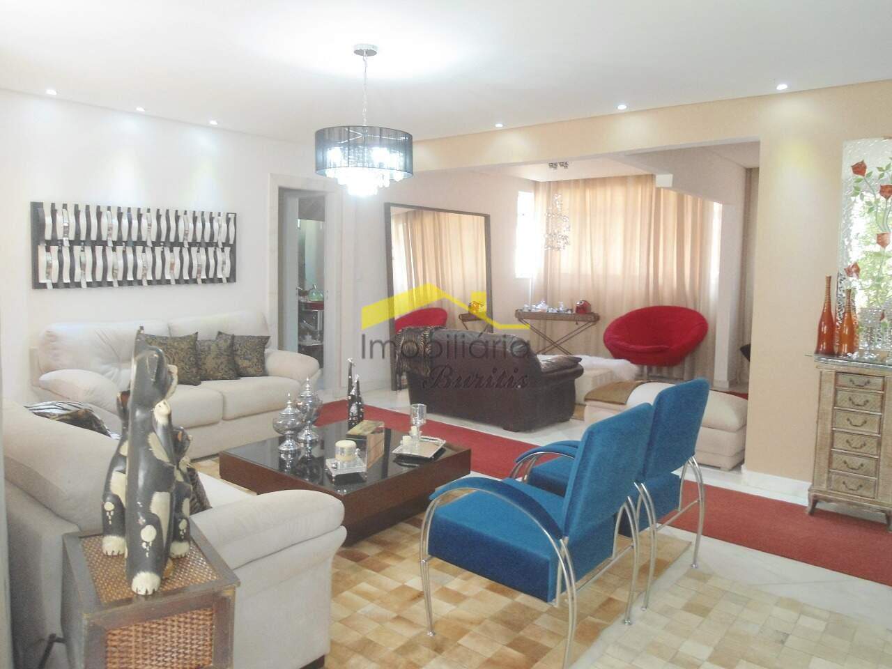 Cobertura à venda no Buritis: Salas