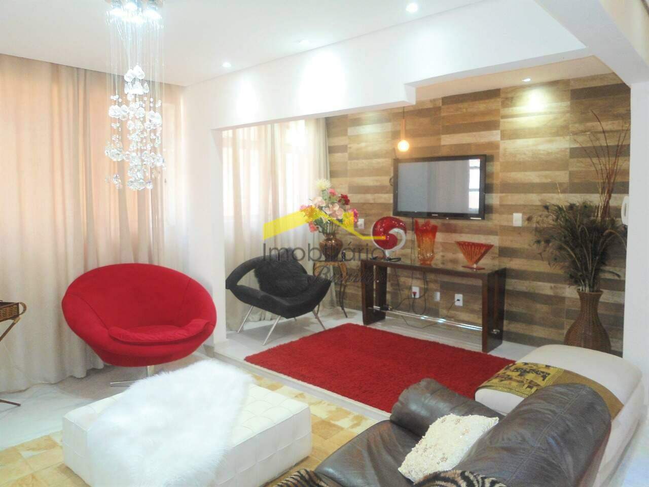 Cobertura à venda no Buritis: Salas