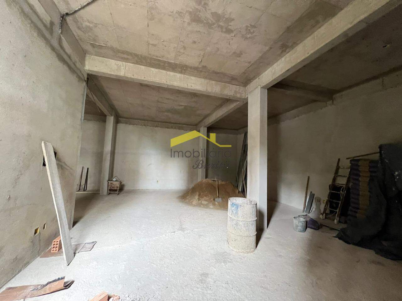 Loja à venda no Buritis: 