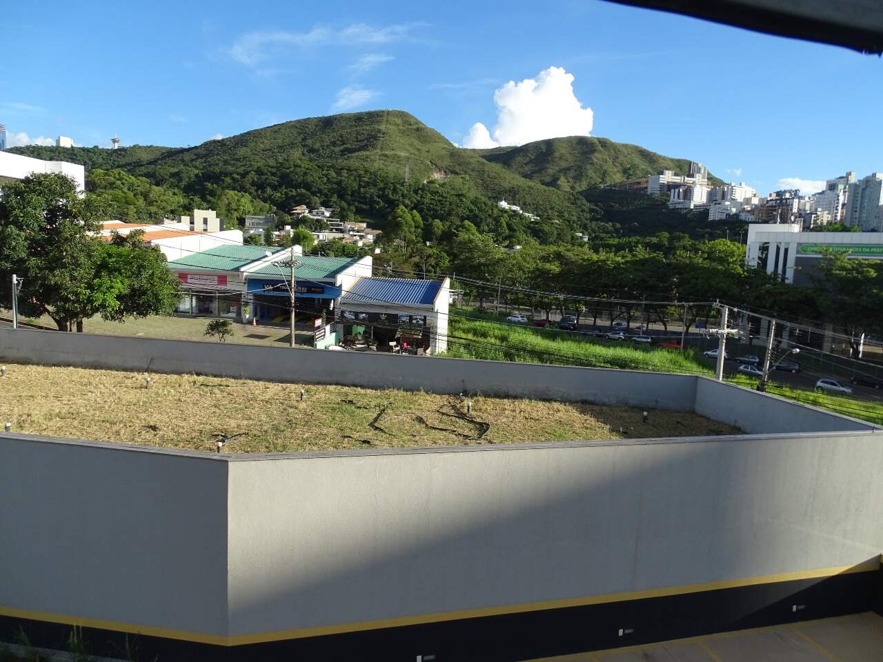 Sala para aluguel no Buritis: 