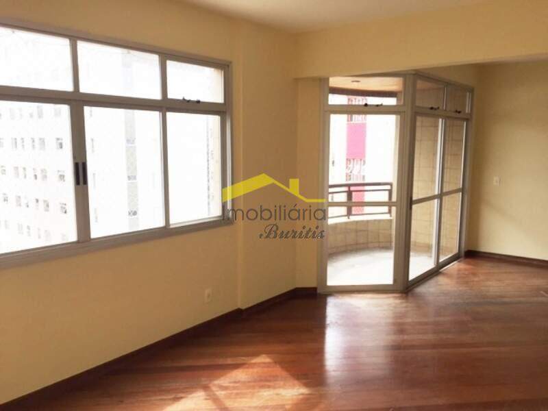 Apartamento à venda no Buritis: 