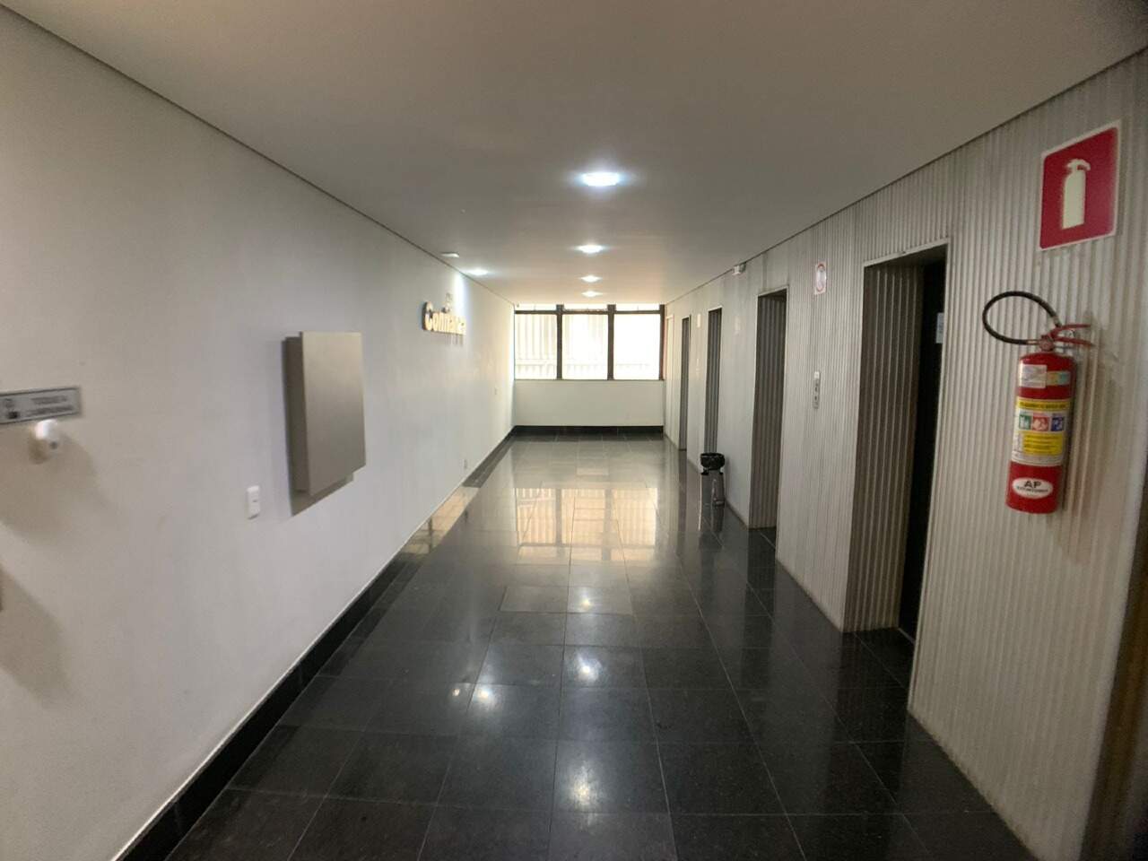 Andar à venda no Centro: 