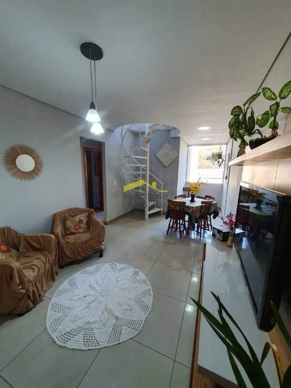 Cobertura à venda no Estoril: 