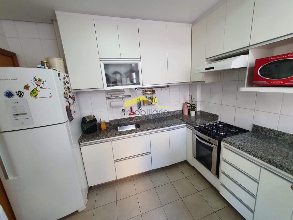 Cobertura à venda no Estoril: 