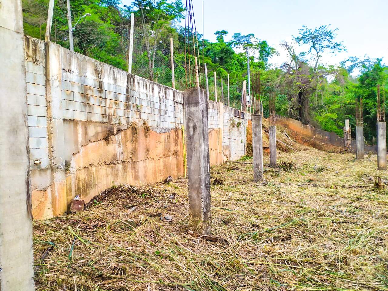 Lote à venda no Estoril: 