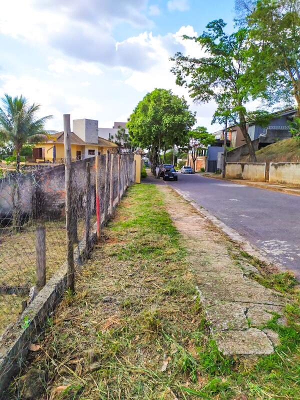 Lote à venda no Estoril: 