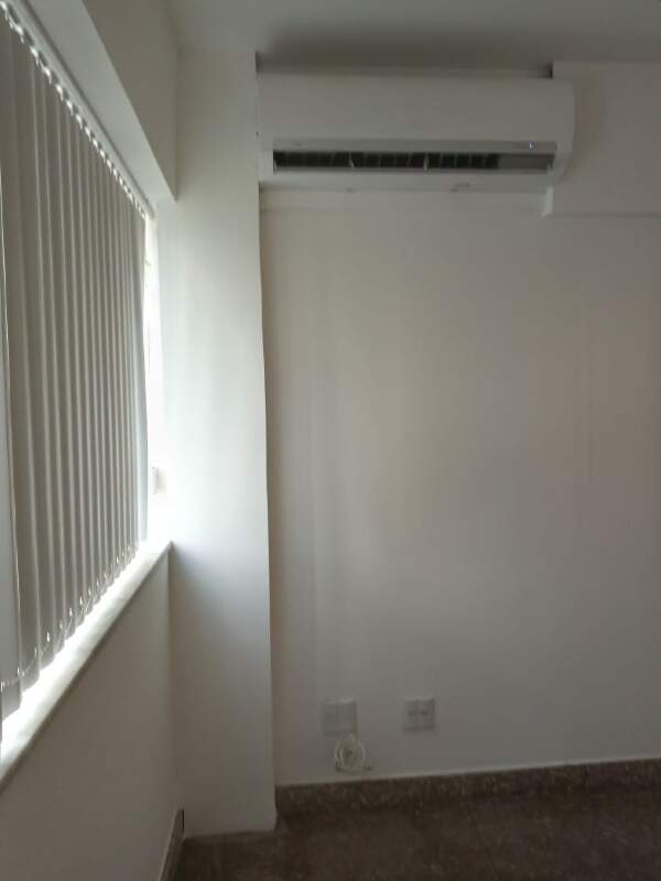 Sala à venda no Buritis: 