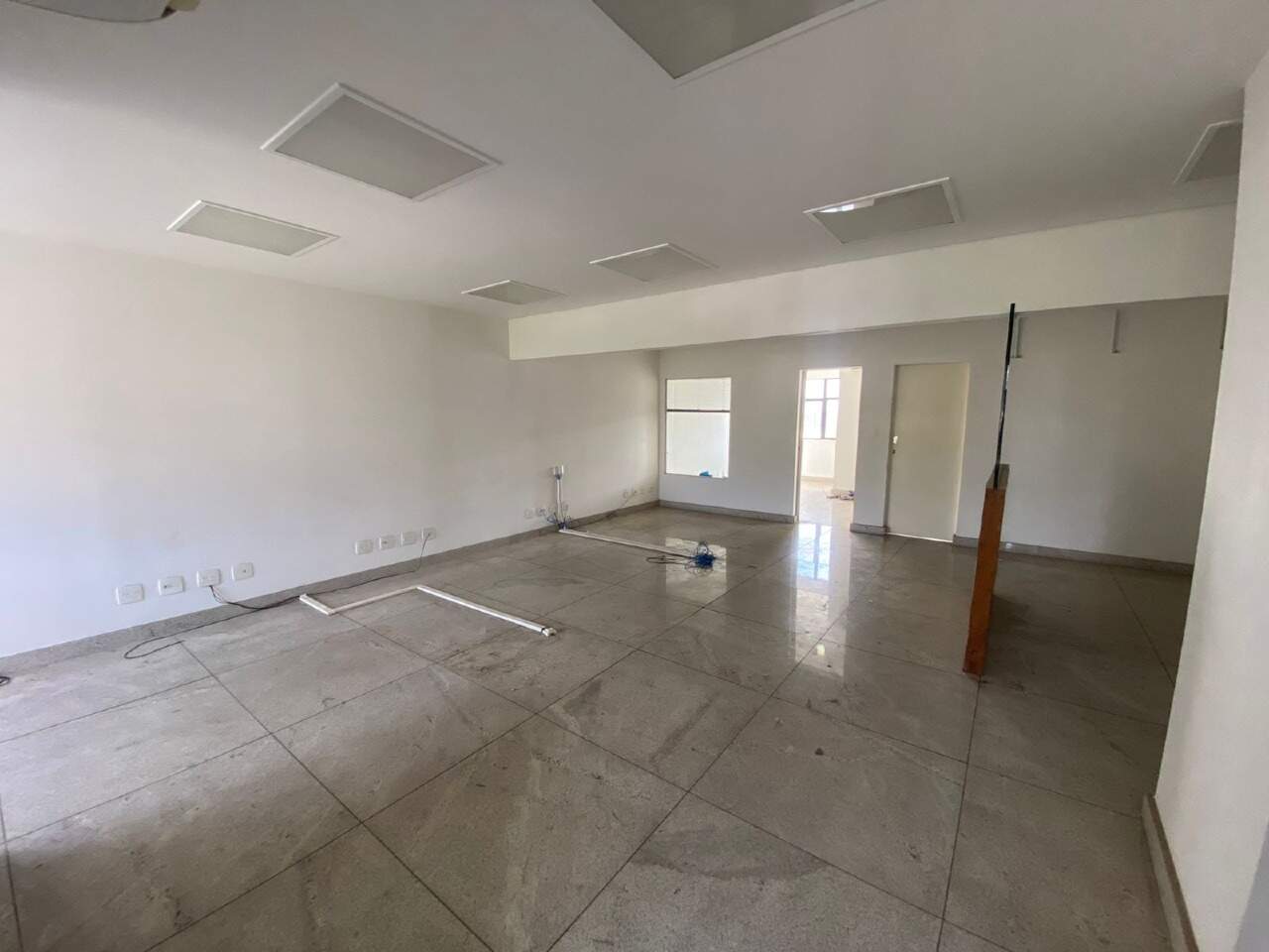 Sala à venda no Estoril: 