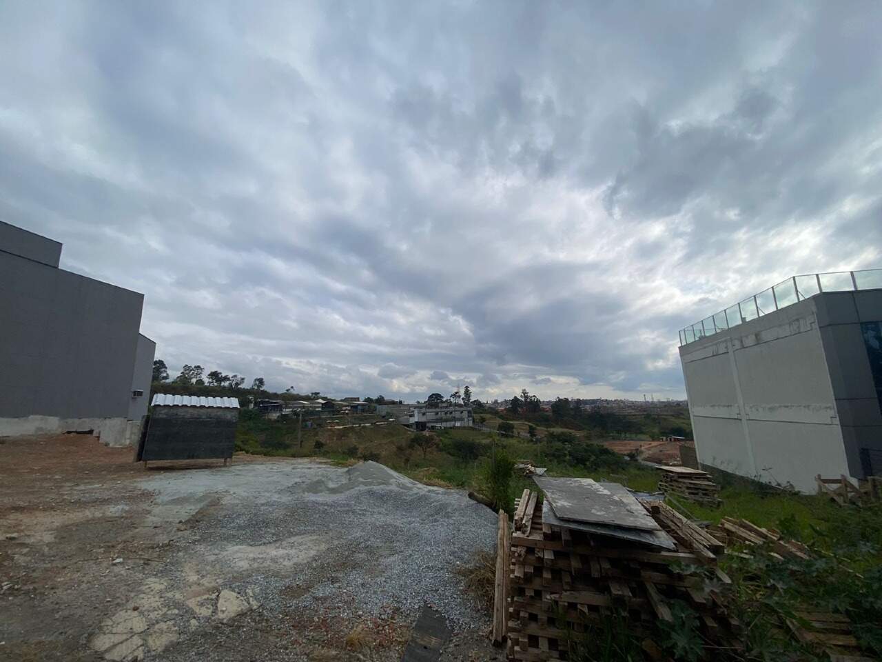 Lote para aluguel no Buritis: 