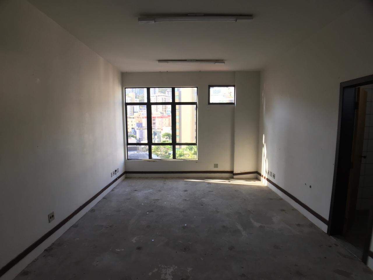 Sala para aluguel no Buritis: 