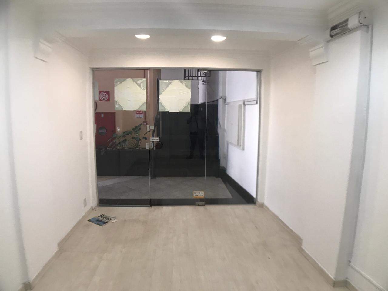 Loja à venda no Estoril: 