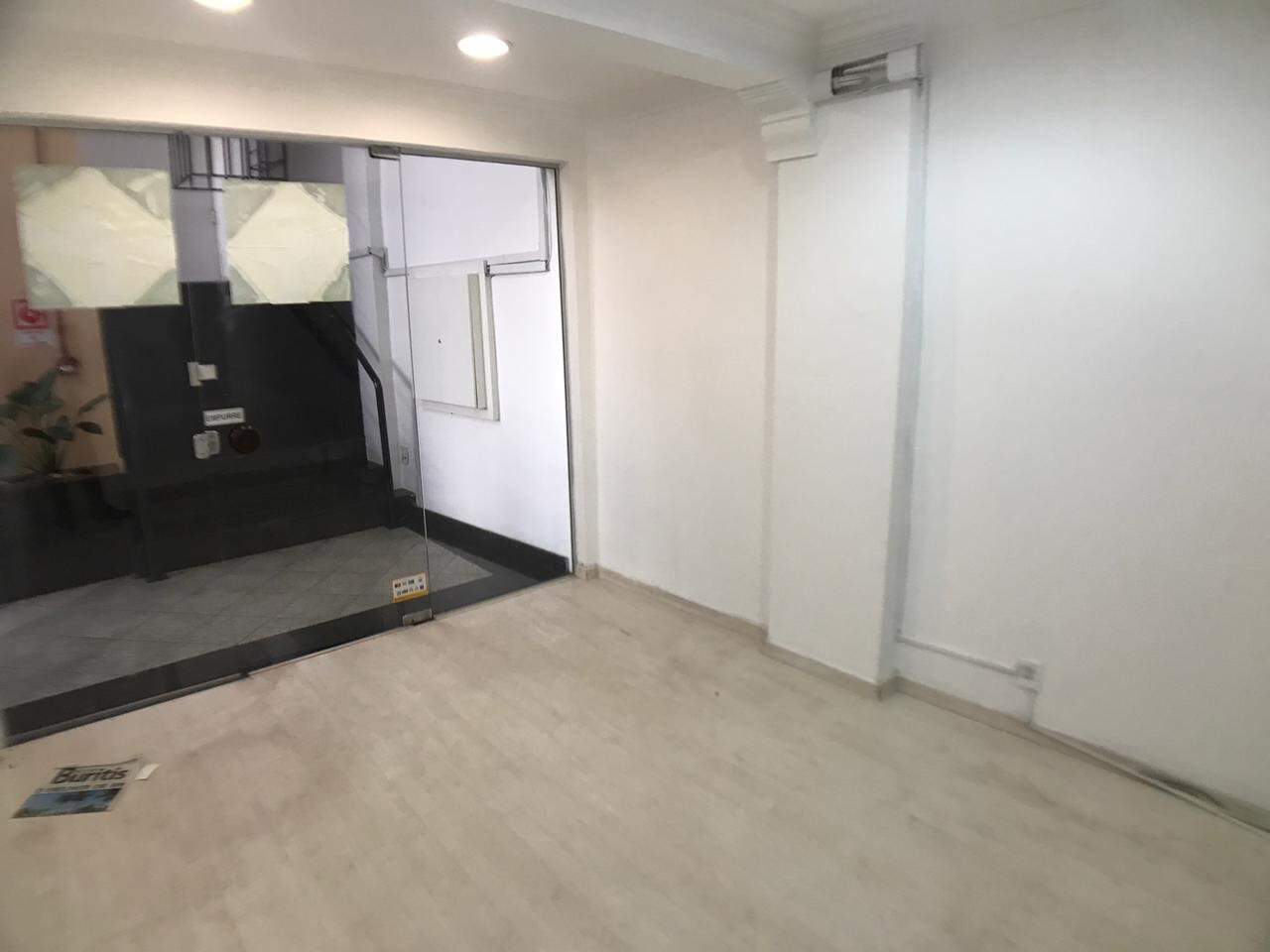 Loja à venda no Estoril: 