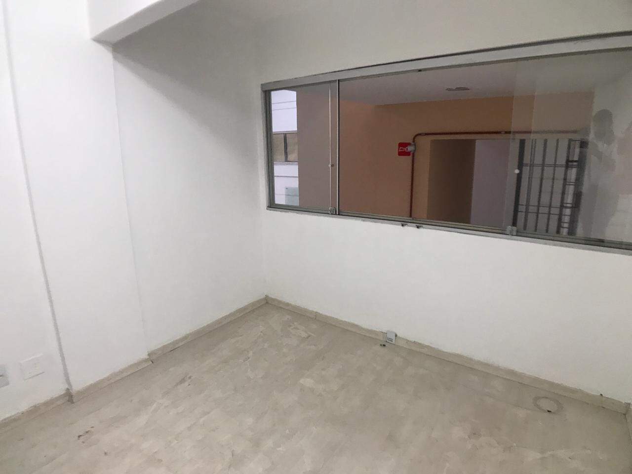 Loja à venda no Estoril: 