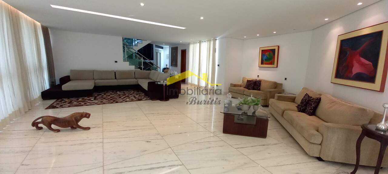 Casa à venda no Buritis: 