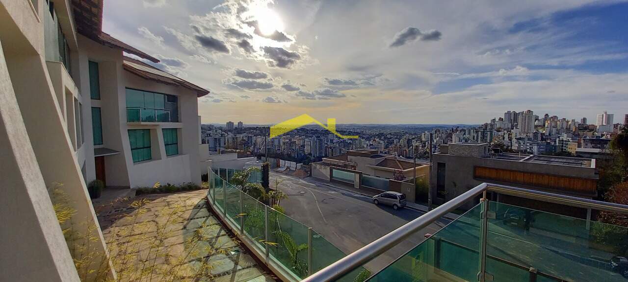 Casa à venda no Buritis: 