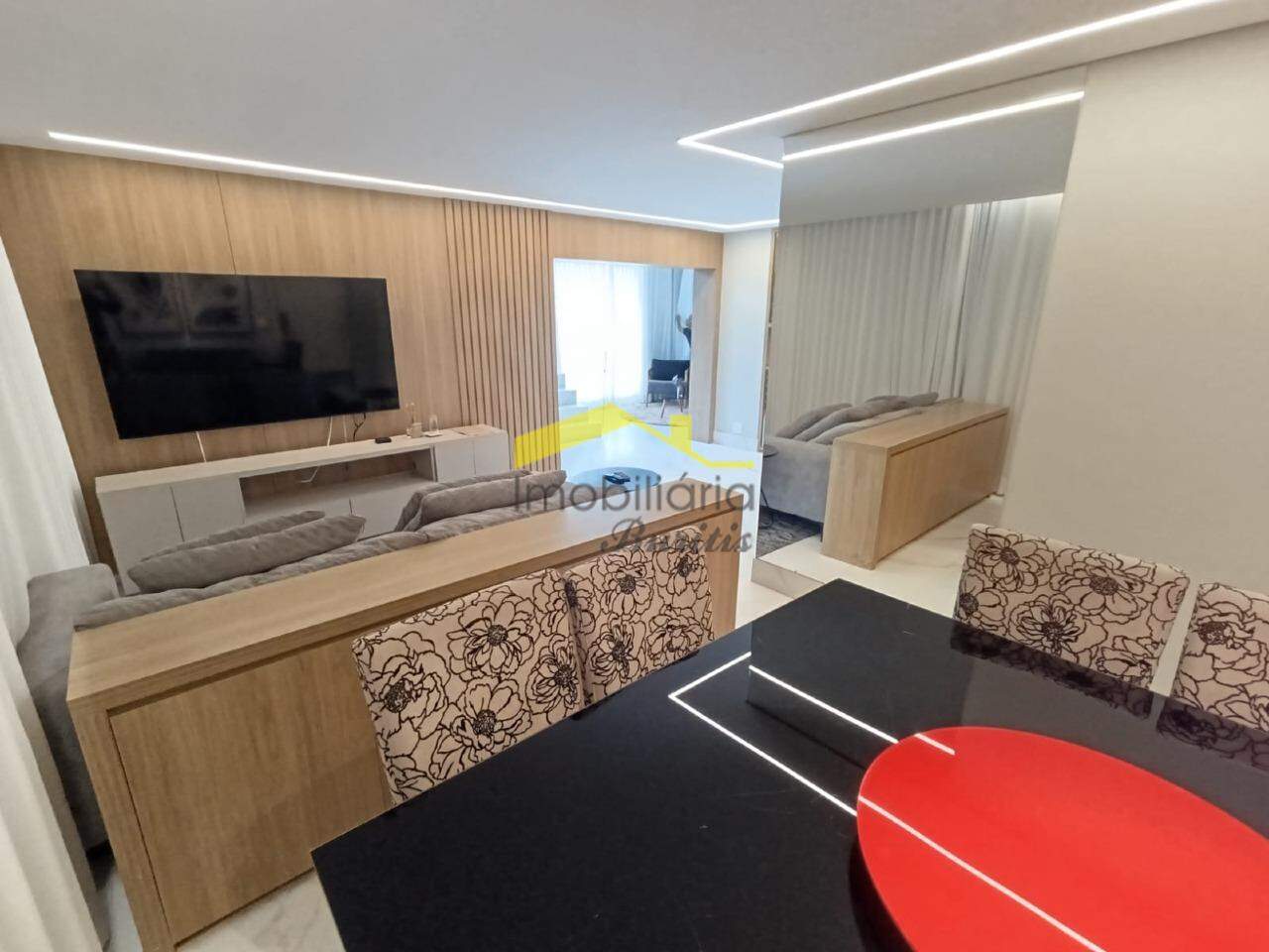 Cobertura à venda no Buritis: 