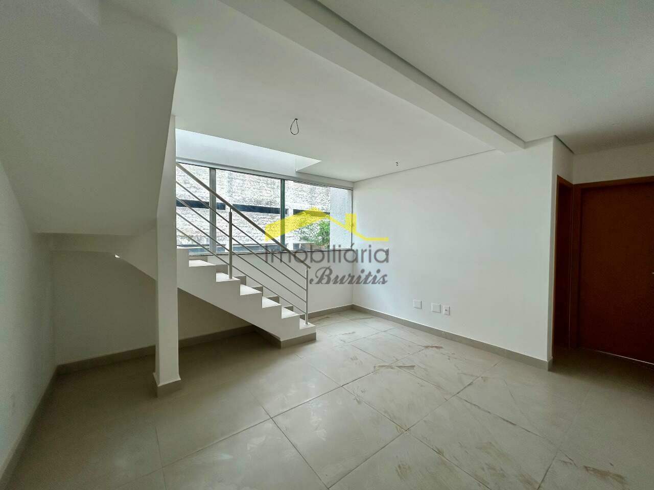 Cobertura à venda no Buritis: 