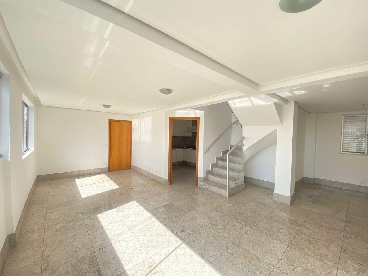 Cobertura para aluguel no Buritis: 