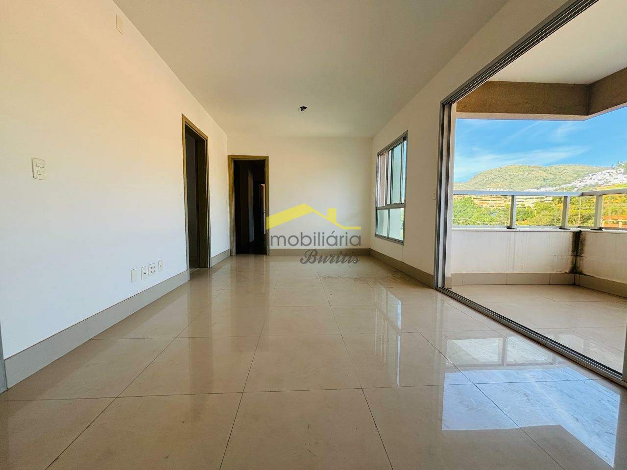 Apartamento à venda no Buritis: 